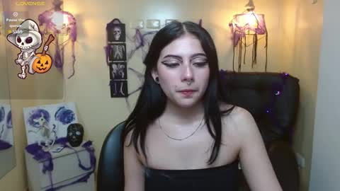 Kimberly online show from October 2025 01:01:01 PM