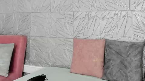 Agatadelphine online show from September 2025 01:13:01 PM