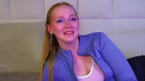 Snapshot of agatafoxley chatting on April 2026 06:36:02 PM AgataFoxley online show from April 2026 06:36:02 PM