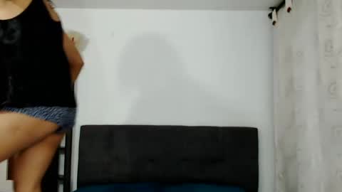 johana online show from February 2025 06:26:02 PM