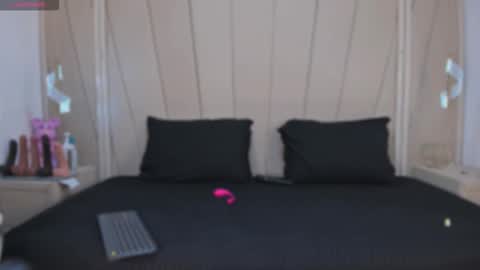 Agatha Steel online show from October 2025 08:31:01 PM