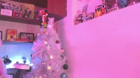 Camila     2 online show from December 2024 08:06:02 AM