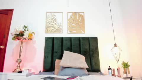 Agathaa white online show from February 2025 02:45:01 PM