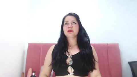 agathacorlincm101 online show from November 2025 08:29:01 PM