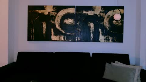 Agatha online show from November 2025 10:19:01 PM