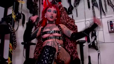 Agatha Fox online show from December 2024 06:44:02 PM