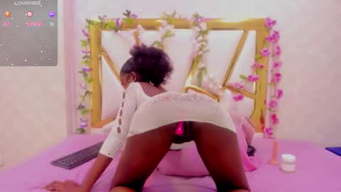 agathasamuels online show from November 2025 12:49:01 PM