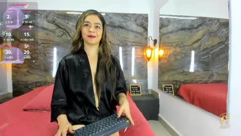 agnes_02 online show from April 2026 12:32:01 PM