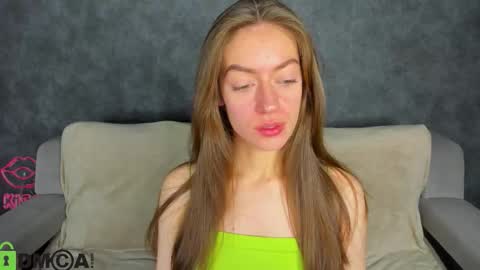 agnes wells online show from September 2025 12:05:01 AM