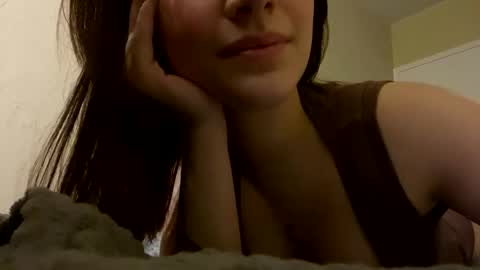 Agnes online show from November 2025 08:44:01 PM