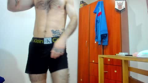 Agustin online show from December 2024 10:51:02 PM