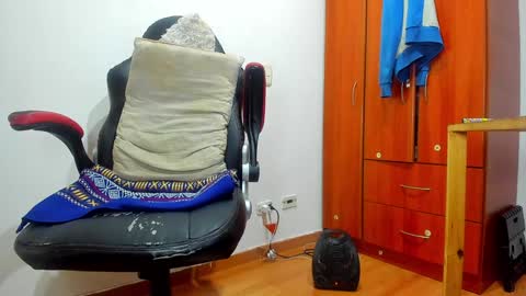 Agustin online show from December 2024 12:12:02 AM