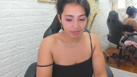 Ahisha online show from December 2024 06:48:02 PM