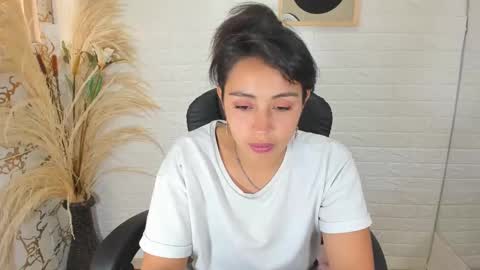 Ahisha online show from January 2025 03:25:02 PM