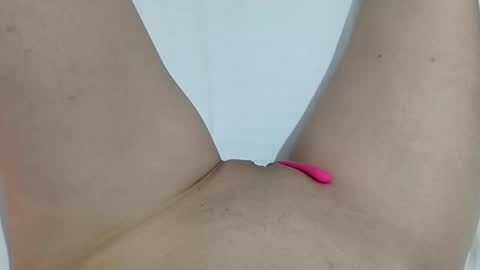 Snapshot of ahsexi chatting on February 2026 04:18:02 AM Taylor online show from February 2026 04:18:02 AM