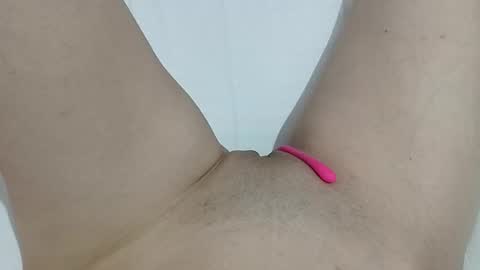 Snapshot of ahsexi chatting on March 2026 09:43:01 PM Taylor online show from March 2026 09:43:01 PM