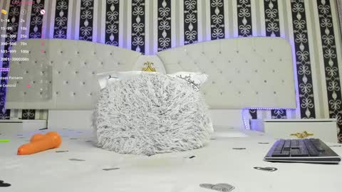 aidasina online show from February 2025 11:26:01 PM