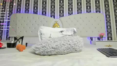 aidasina online show from February 2025 05:27:01 AM