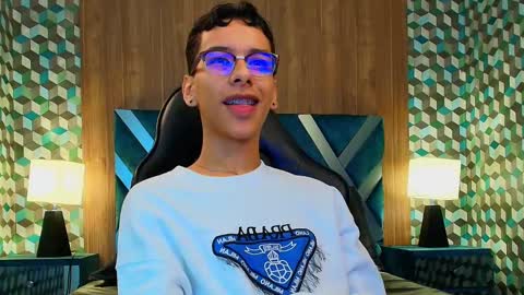 aiden_royce online show from September 2025 03:54:01 AM