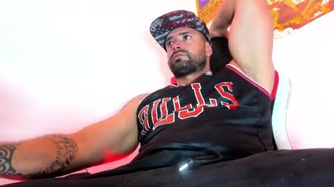 Aiden Brites online show from October 2025 03:20:01 AM