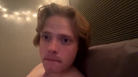 Snapshot of aidenisdunn chatting on December 2024 01:36:02 PM aidenisdunn online show from December 2024 01:36:02 PM