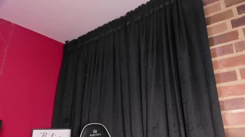 Ailyn online show from March 2026 01:43:02 AM