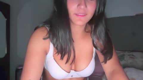 Aiisha online show from May 2026 12:52:01 AM