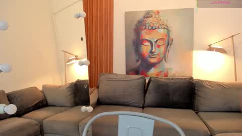 Alisson online show from October 2025 05:35:01 PM