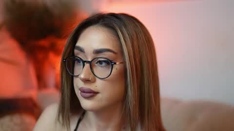 Snapshot of aileenaxa chatting on April 2026 08:22:01 PM Aileen online show from April 2026 08:22:01 PM