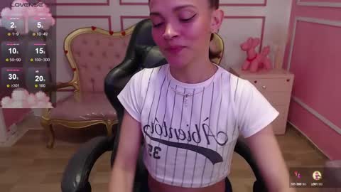Snapshot of ailen_t chatting on December 2024 04:23:02 AM Ailen online show from December 2024 04:23:02 AM
