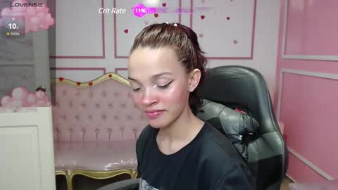 Snapshot of ailen_t chatting on December 2024 03:51:02 AM Ailen online show from December 2024 03:51:02 AM