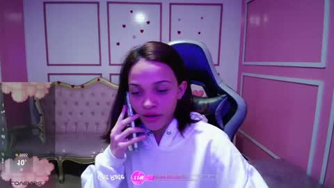 Snapshot of ailen_t chatting on December 2024 03:23:02 AM Ailen online show from December 2024 03:23:02 AM