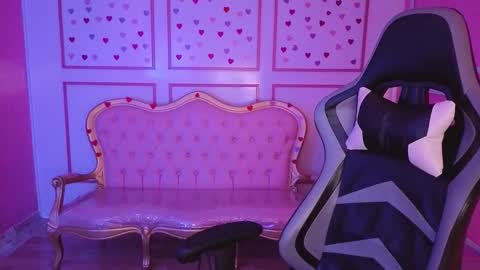 ailen online show from September 2025 02:33:02 AM