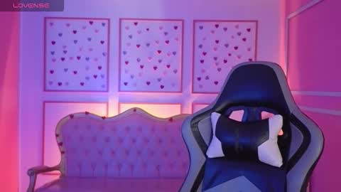 ailen online show from October 2025 02:53:01 AM