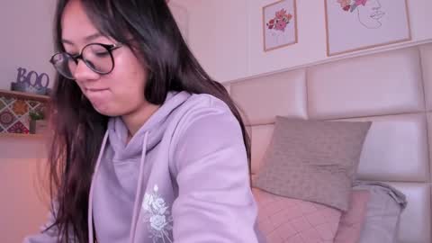 Aily Yozuko online show from December 2024 10:05:02 AM