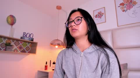 Aily Yozuko online show from December 2024 08:22:02 AM