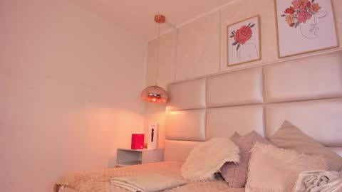 Aily Yozuko online show from September 2025 02:44:01 AM