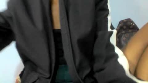 aimeamour online show from November 2025 02:44:01 PM