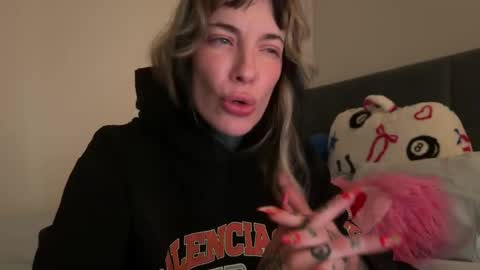 Airgead online show from April 2026 10:51:01 PM