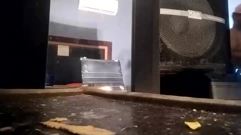 airoon91 online show from October 2025 08:50:02 AM