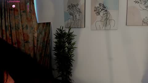 Aisha online show from February 2025 02:34:02 PM