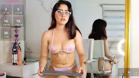 Snapshot of aisha_calloway chatting on November 2025 10:25:01 PM aisha_calloway online show from November 2025 10:25:01 PM