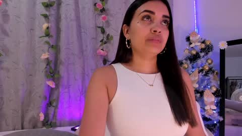 Aisha online show from December 2024 10:34:02 PM