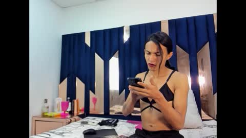 Aisha online show from October 2025 01:27:01 AM