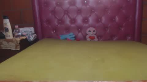 aisha koswell3 online show from March 2025 05:18:02 PM