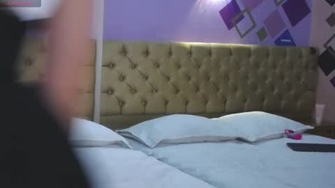 Aisha Noir online show from October 2025 12:00:02 PM