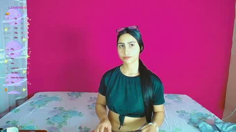 aisha_stacey0410 online show from December 2024 04:25:02 AM