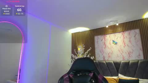 Aisha  online show from July 2026 01:09:01 PM