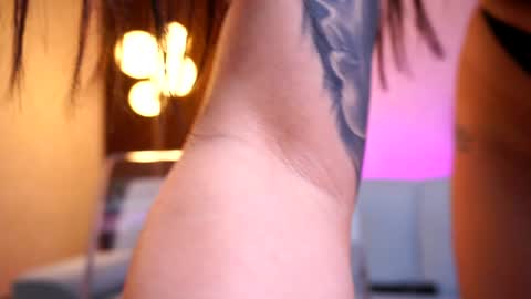 Lora online show from December 2024 09:11:02 AM