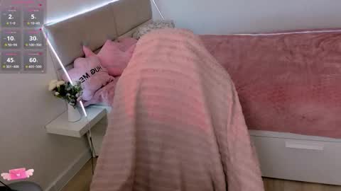 Aisha online show from September 2025 07:10:01 AM